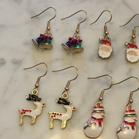 Christmas Earrings Bundle 🎅🏼🎄⛄️❄️ - Picture 8 of 14
